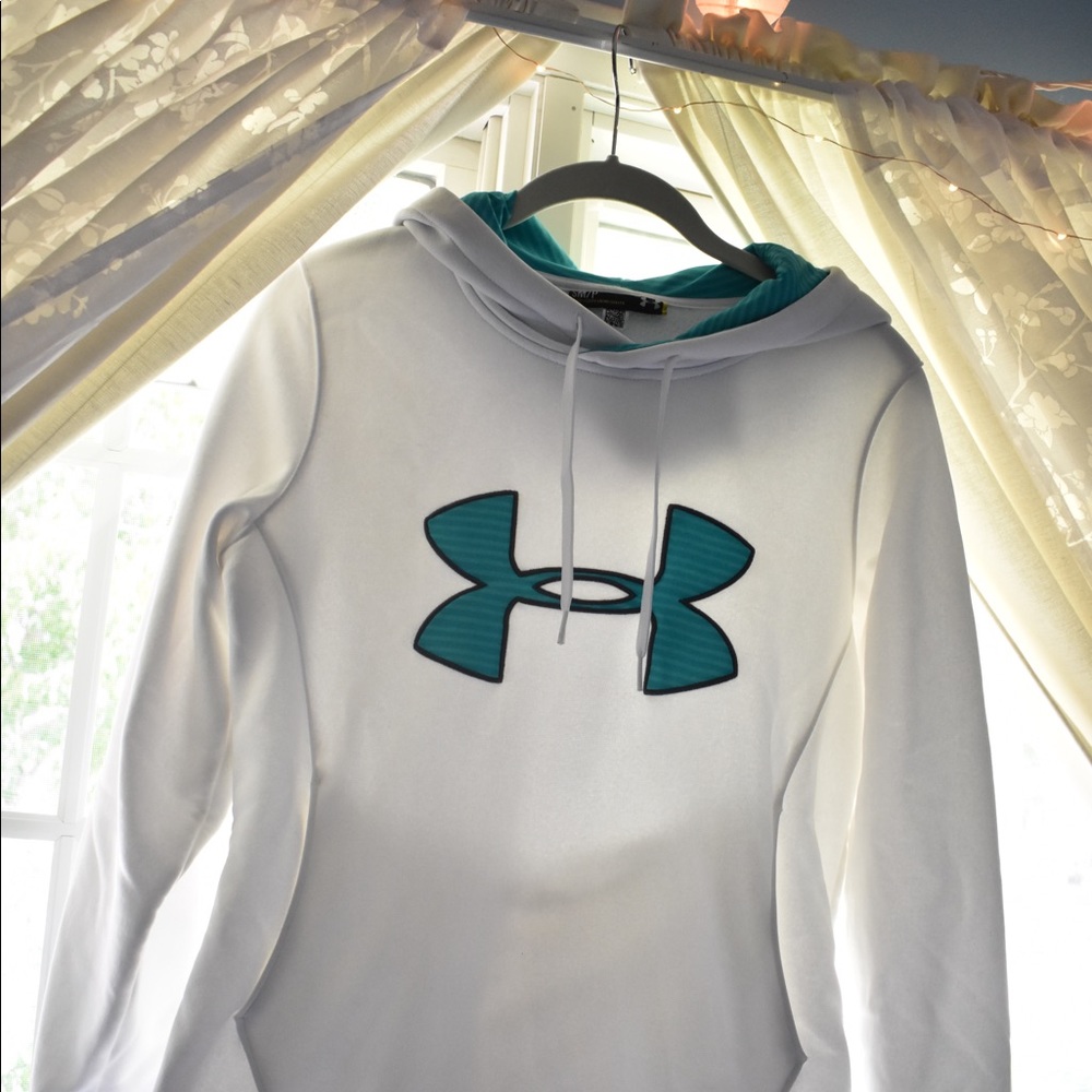White and Blue under armour sweatshirt size small